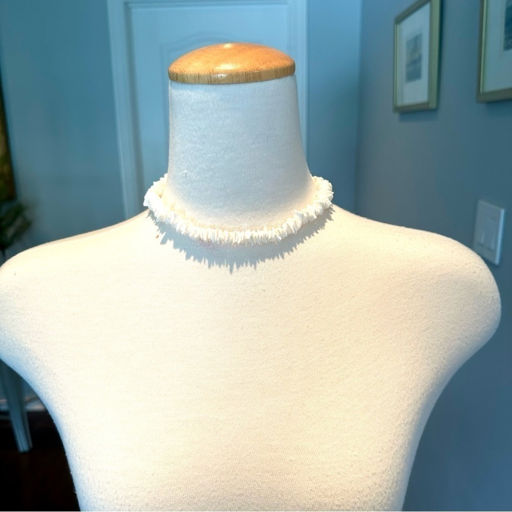 Puka Shells Necklace - Picture 2 of 9
